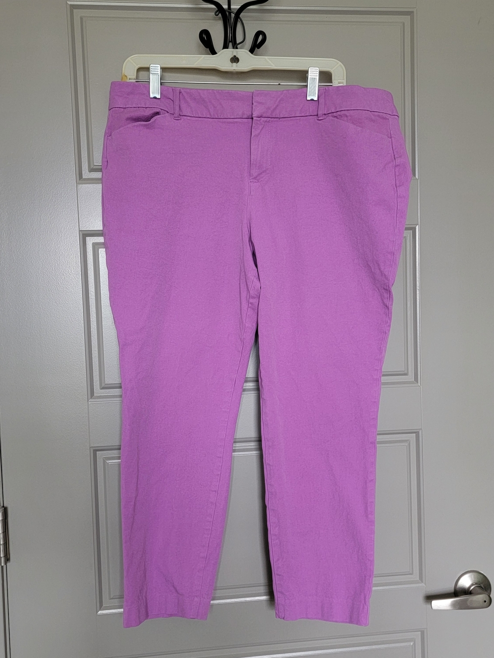 Women's Old Navy Pixie Ankle Stretch Lavender Pants